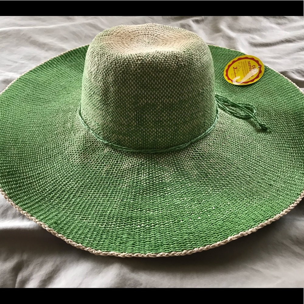 Green straw Sombrero hat